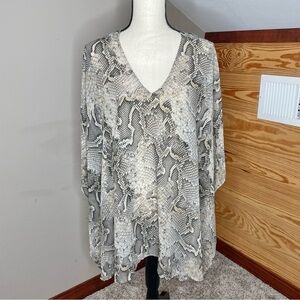 Show Me Your Mumu Peta Tunic Top Medium M V-Neck Grey Tan Snakeskin Snake Print